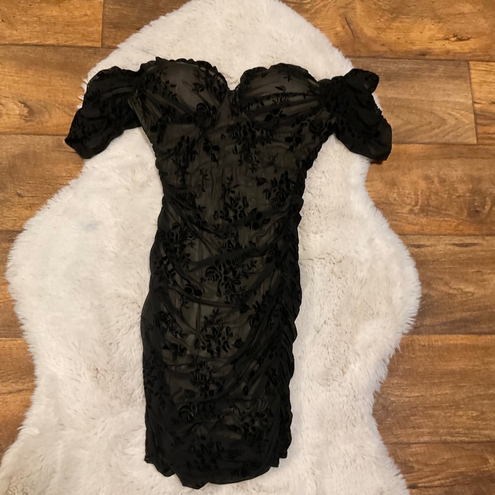 Fashion Nova Dress Size Small Lace Short Sleeve Off Shoulder Bodycon Womens Blk